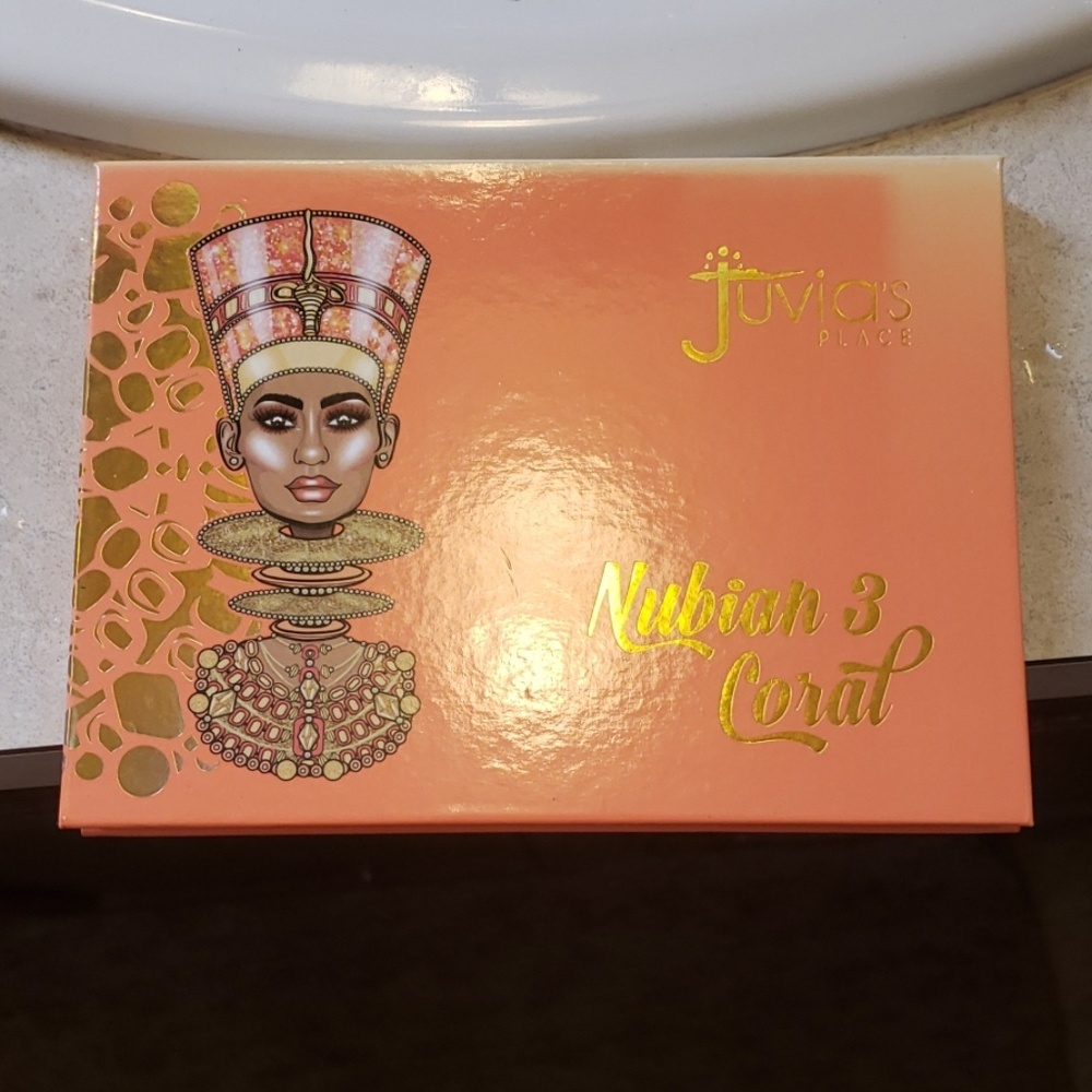 Juvias place nubian 3 coral palette